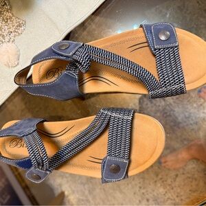 Bzees Navy Woven-Strap Women's Sandals - Cushioned Comfort